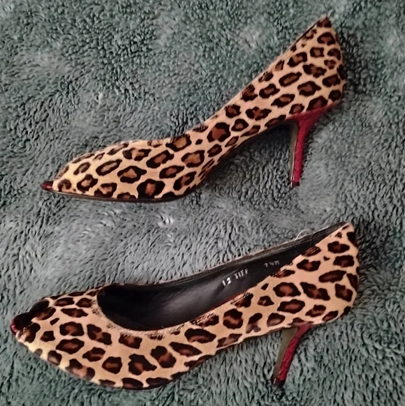 DONALD J PLINER Animal Print Heels Shoes Women's Size 7.5 - Picture 2 of 6